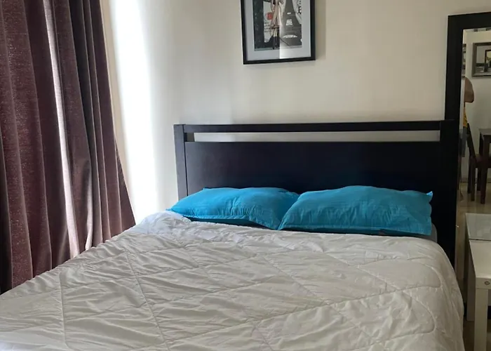 Soho Condotel Edsa Shaw Near Sm Megamall Free Pool Access Manila